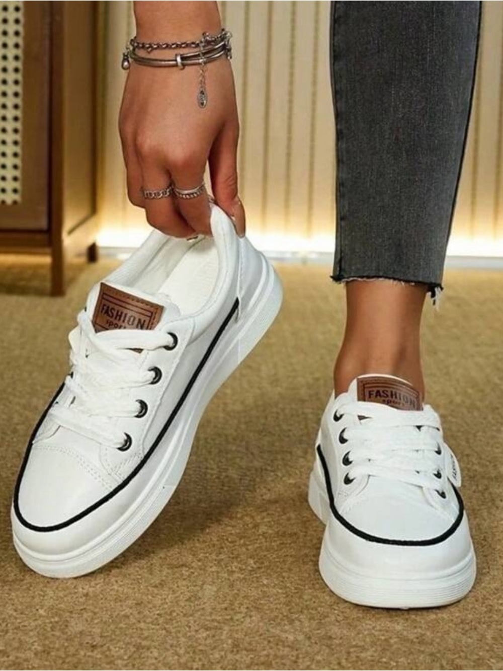 3/$30🍀 -Label White Lace-Up Platform Sneakers with Black Trim